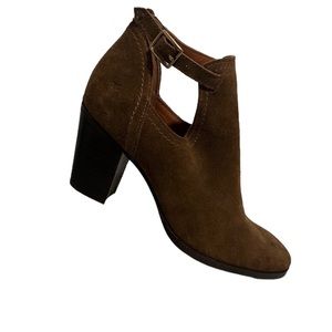 NEW - Frye Megan Shootie - Brown Suede